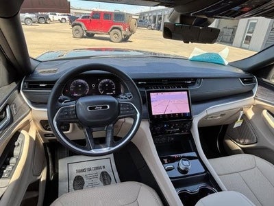 2025 Jeep Grand Cherokee GRAND CHEROKEE L LIMITED 4X4