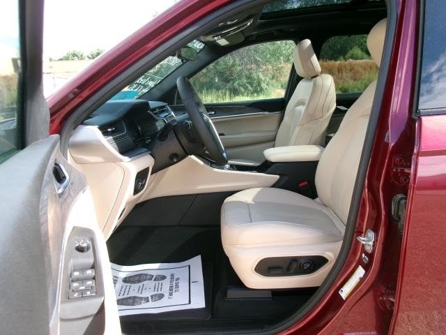 2025 Jeep Grand Cherokee L Limited 4x4