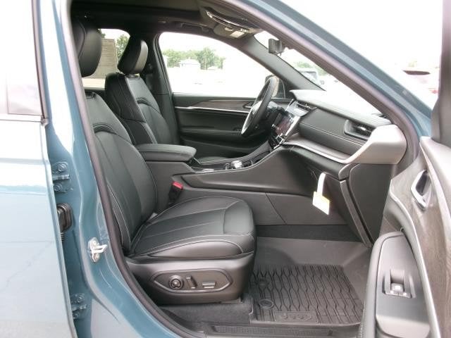 2026 Jeep Grand Cherokee GRAND CHEROKEE L LIMITED RESERVE 4X4
