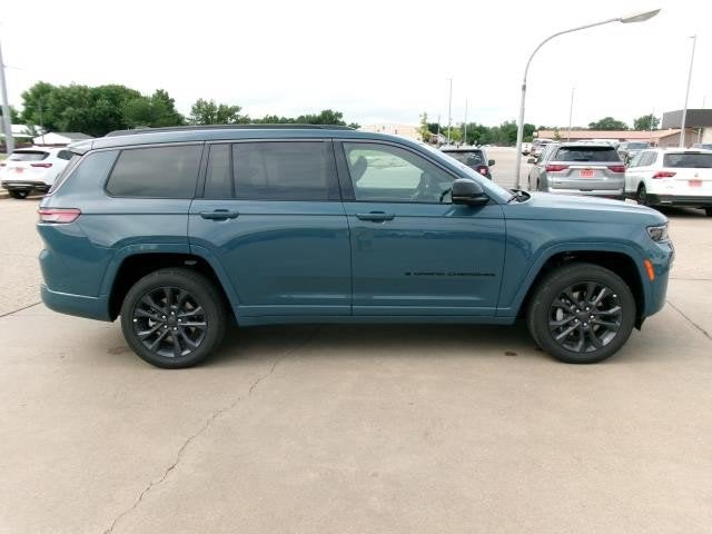 2026 Jeep Grand Cherokee GRAND CHEROKEE L LIMITED RESERVE 4X4