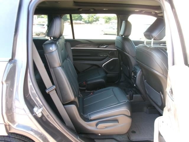 2026 Jeep Grand Cherokee GRAND CHEROKEE L LIMITED RESERVE 4X4