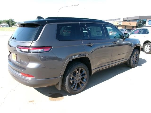 2026 Jeep Grand Cherokee GRAND CHEROKEE L LIMITED RESERVE 4X4