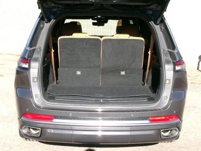 2022 Jeep Grand Cherokee L Summit 4x4