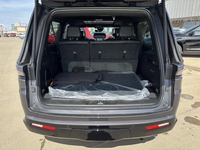 2026 Jeep Grand Wagoneer GRAND WAGONEER L LIMITED RESERVE 4X4