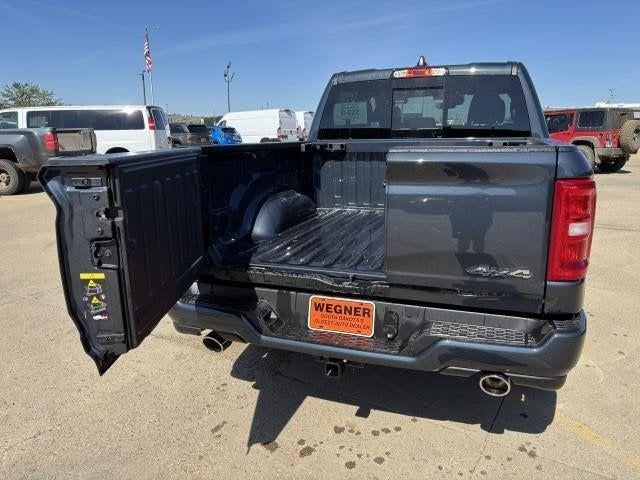 2025 RAM Ram 1500 RAM 1500 BIG HORN CREW CAB 4X4 5'7' BOX