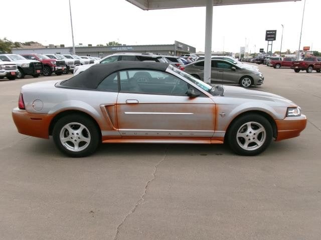 1999 Ford Mustang Base