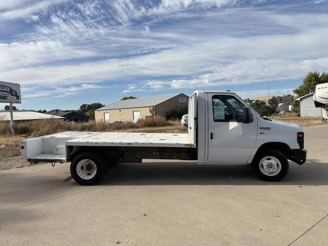 2010 Ford E-450 Cutaway Base