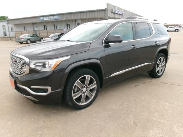 2017 GMC Acadia Denali AWD's photo