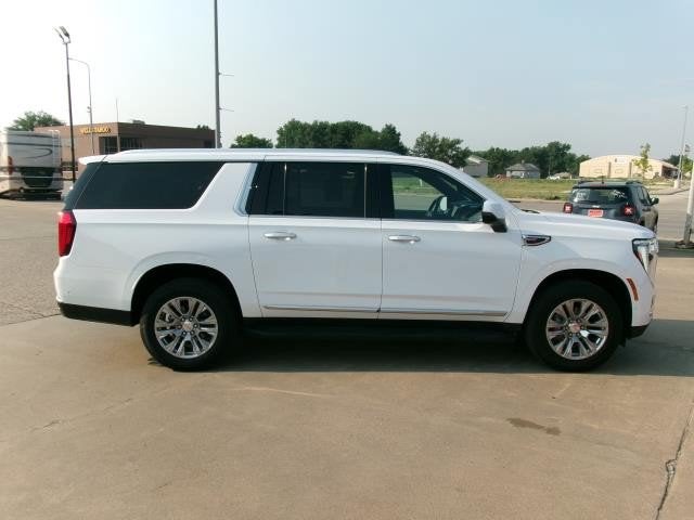 2025 GMC Yukon XL 4WD Denali