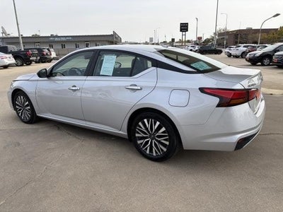 2024 Nissan Altima SV FWD