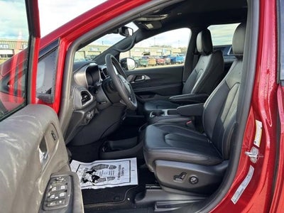 2026 Chrysler Pacifica PACIFICA SELECT AWD