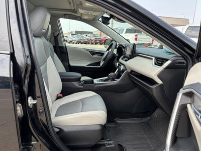 2022 Toyota RAV4 XLE Premium