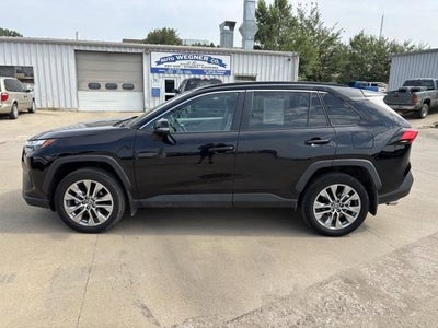 2022 Toyota RAV4 XLE Premium