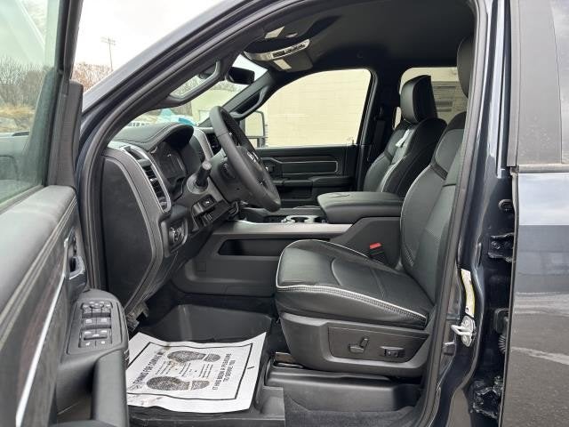 2026 RAM Ram 3500 RAM 3500 LARAMIE CREW CAB 4X4 8' BOX