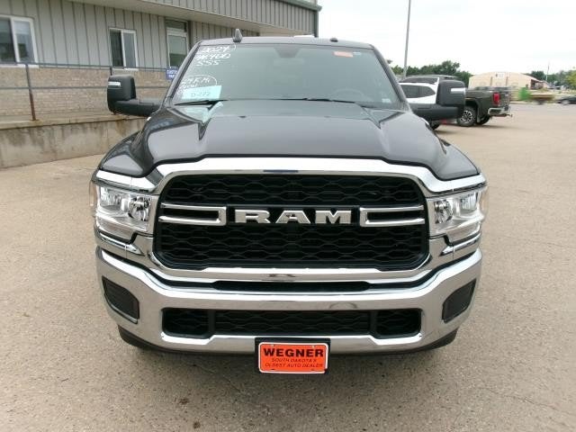 2024 RAM 2500 Tradesman Crew Cab 4x4 6'4' Box