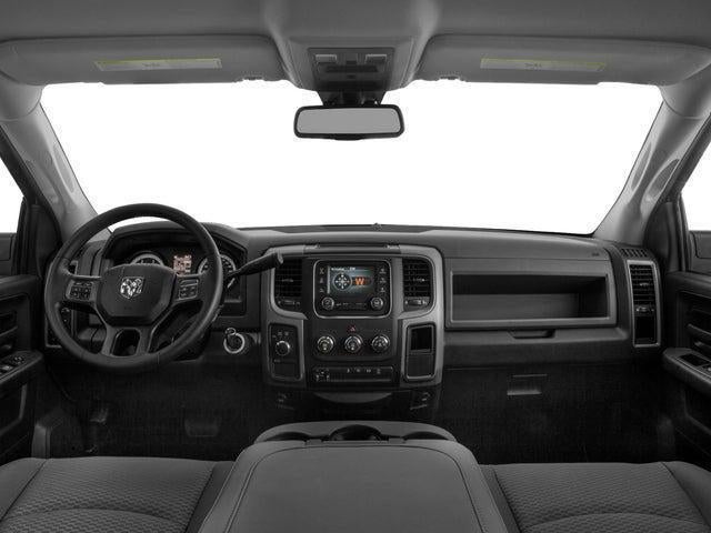 2017 RAM 2500 Tradesman Crew Cab 4x4 6'4' Box