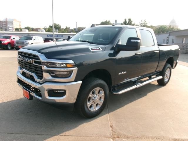 2025 RAM 2500 Big Horn Crew Cab 4x4 6'4' Box