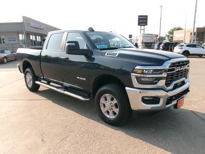 2025 RAM 2500 Big Horn Crew Cab 4x4 6'4' Box