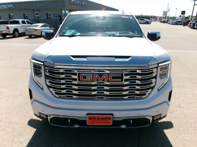 2023 GMC Sierra 1500 4WD Crew Cab Short Box Denali