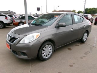 2013 Nissan Versa 1.6 SV