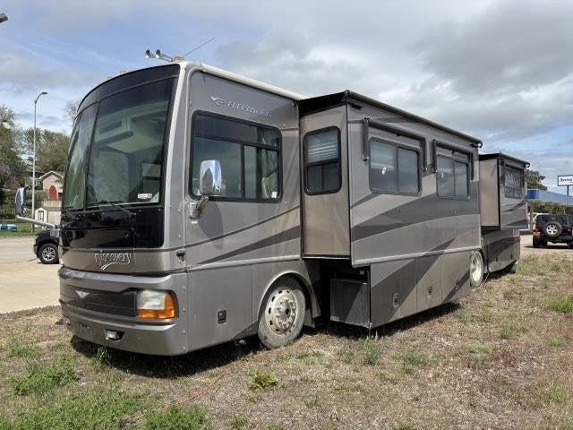 2005 Freightliner Xc Chassis Base