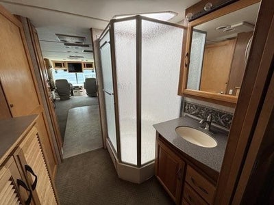 2005 Freightliner Xc Chassis Base