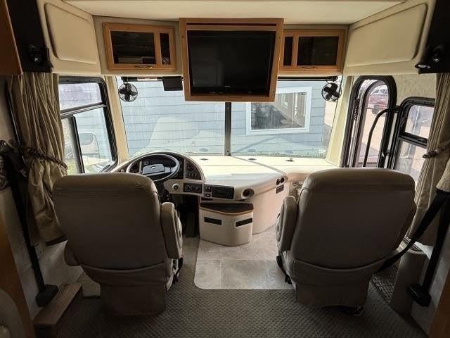 2005 Freightliner Xc Chassis Base