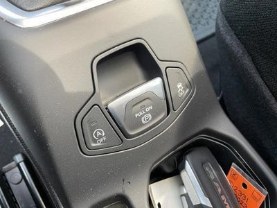 2023 Jeep Renegade RENEGADE LATITUDE 4X4