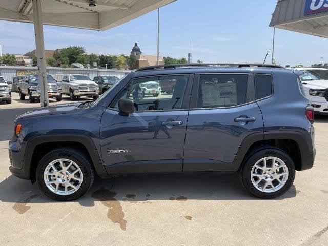 2023 Jeep Renegade RENEGADE LATITUDE 4X4
